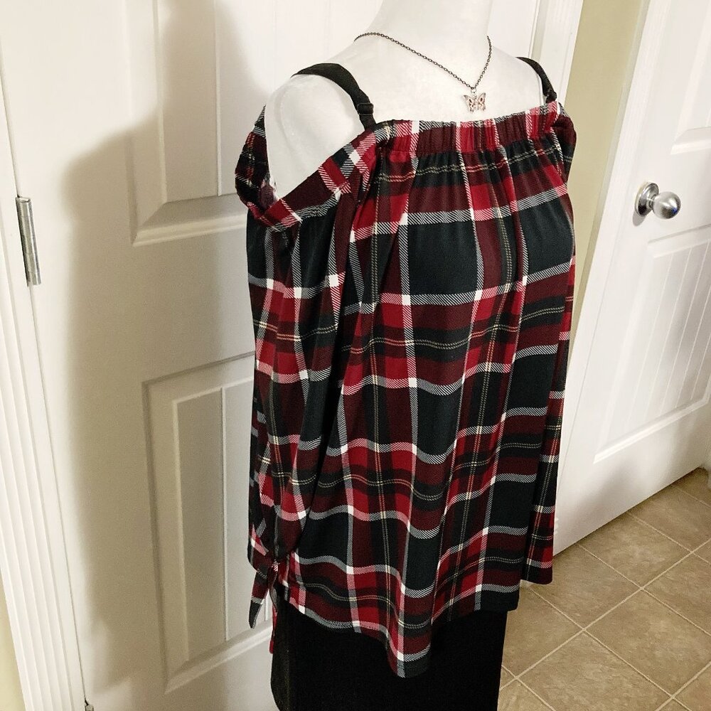 RICKI'S Plus-size black red white cold shoulder top ~ Goth XL 1X XXXL 2X blouse - Picture 5 of 14
